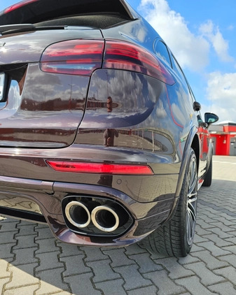 Porsche Cayenne cena 209100 przebieg: 146000, rok produkcji 2015 z Kielce małe 562
